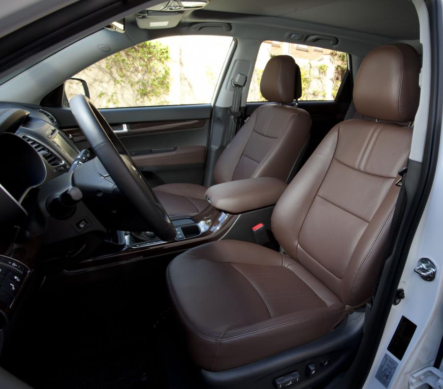 Kia Sorento 2013 года  (EU) (фото 20 из 85)